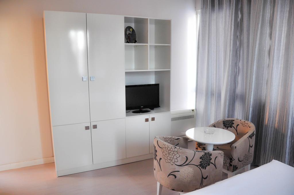 Select City Center Hotel Tirana Kamer foto