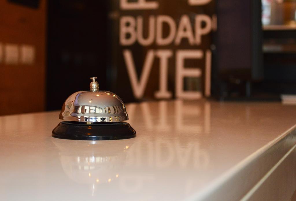 Select City Center Hotel Tirana Buitenkant foto