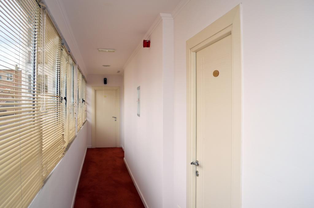 Select City Center Hotel Tirana Buitenkant foto