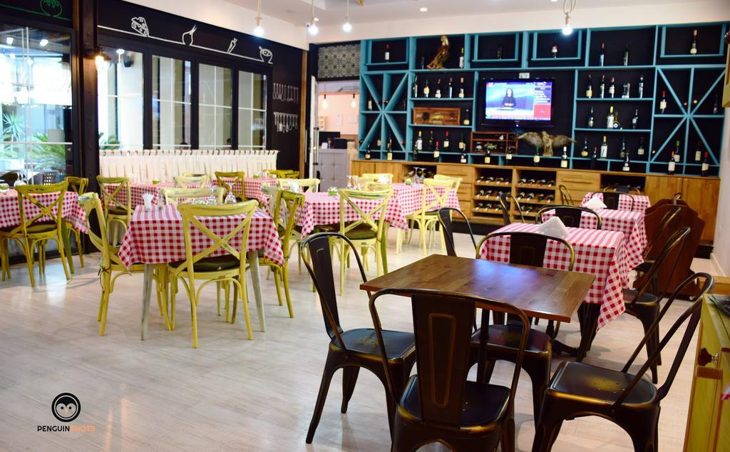 Select City Center Hotel Tirana Buitenkant foto
